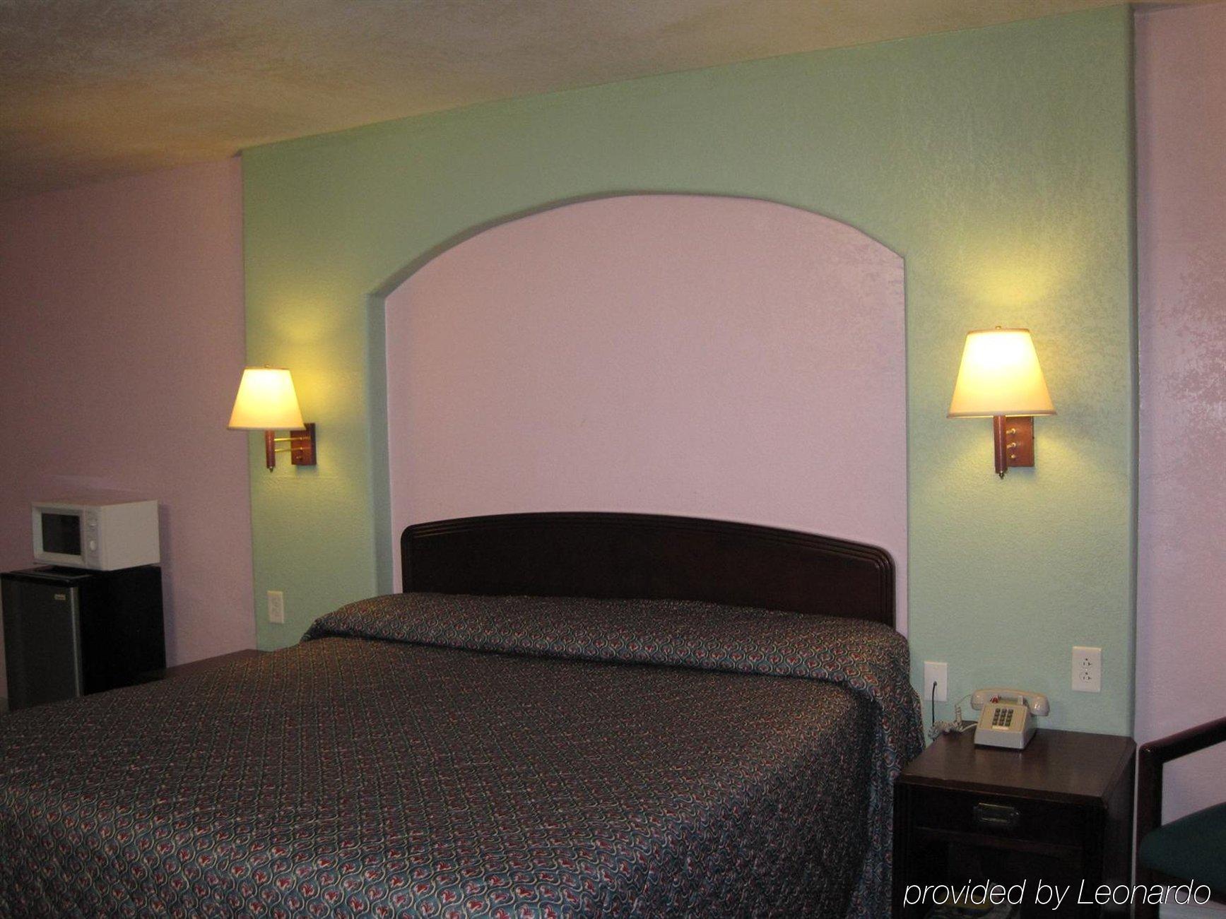 Pinn Road Inn And Suites Lackland Afb And Seaworld ซานอันโตนิโอ ห้อง รูปภาพ